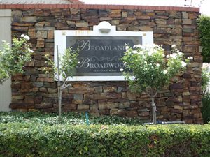 2 Bed Townhouse in Broadacres
