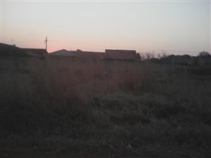 1118 m² Land available in Bonanne