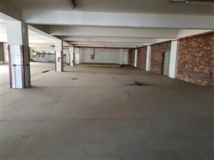1104 m² Industrial space in Benrose