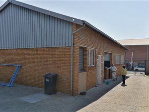 250 m² Commercial space in Krugersdorp Central