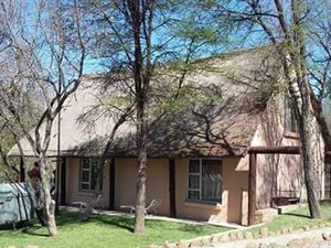 2 Bed House in Viljoenskroon