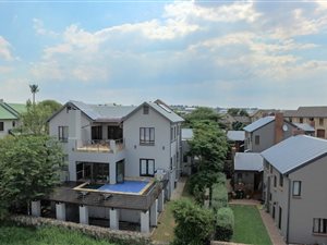 4 Bed House in Doornrandje
