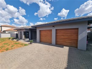 4 Bed House in Hillcrest