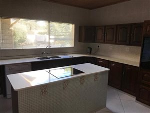 4 Bed House in Edelweiss
