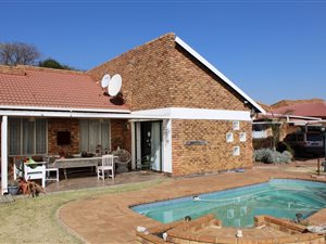 4 Bed House in Dalpark