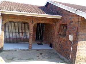 2 Bedroom House in Umlazi