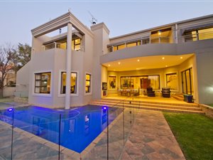 5 Bed House in Dainfern