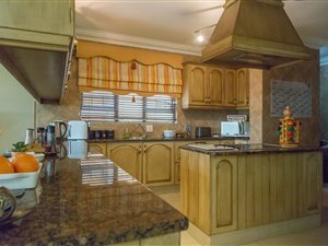 4 Bed House in Tuzi Gazi