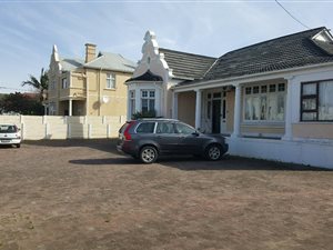 280 m² Commercial space in Southernwood
