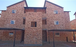 2 Bedroom Apartment in Honey Park