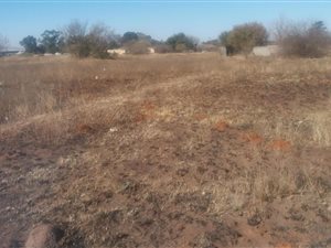 1021 m² Land available in Kookrus