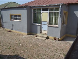 2 Bed House in Homelake
