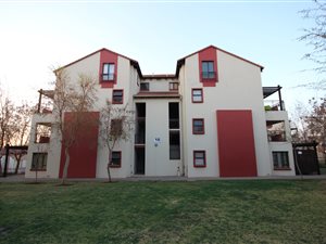 1 Bedroom Flat in Silver Lakes