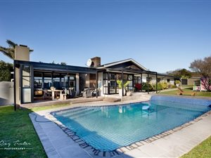 3 Bed House in Mangold Park