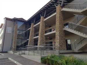 27997 m² Commercial space in Hazeldean (Silverlakes Surroundings)