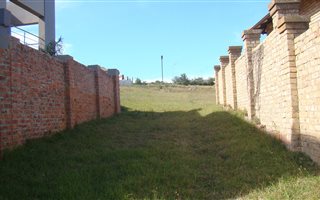 874 m² Land available in Lovemore Heights