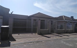2 Bedroom House in Highbury