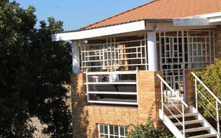 2 Bedroom House in Noordheuwel
