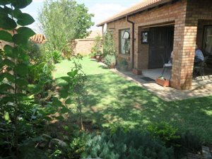 3 Bed Simplex in Willow Park Manor