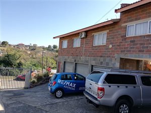 12 Bed House in Clare Hills