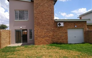 2 Bedroom House in Oukraal Estate