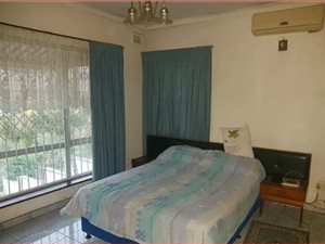 4.5 Bed House in Sea Cow Lake