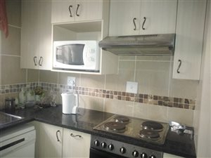 2 Bed Townhouse in Universitas