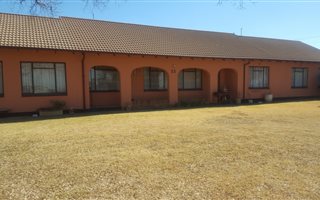 6 ha Farm in Middelvlei