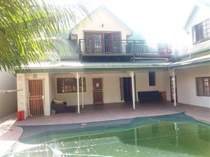15 Bed House in Sunnyside