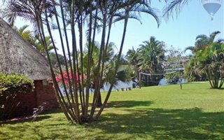 400 m² Commercial space in Umtentweni