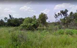 1 ha Farm in Brits