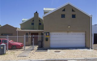 3 Bedroom House in Milkwood Park