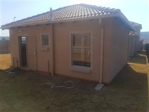 2 Bed House in Mahube Valley