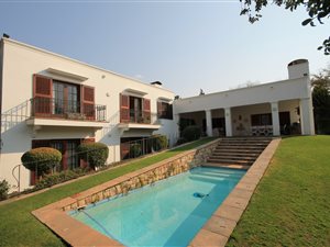 4 Bed House in Dainfern Golf Estate