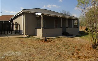 3 Bedroom House in Rensburg