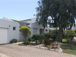 4 Bed House in Edgemead