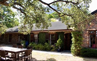 4 Bedroom House in Penzance Estate