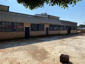 1650 m² Industrial space in Rosslyn
