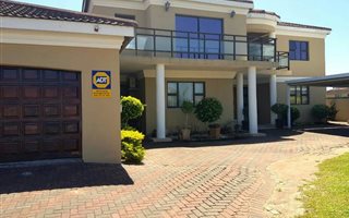 5 Bedroom House in Birdswood