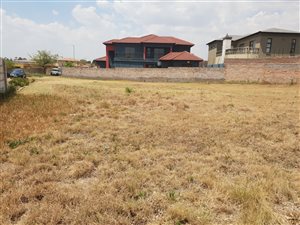 1250 m² Land available in Selcourt