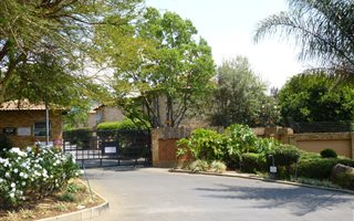 2 Bedroom Townhouse in Allens Nek