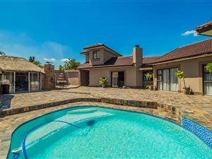 4 Bed House in Farrarmere