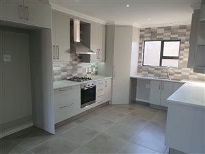 2 Bed Apartment in Gonubie