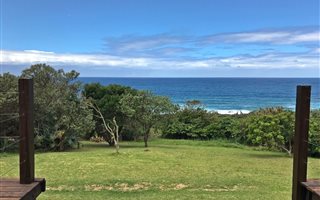 5 Bedroom House in Bazley Beach
