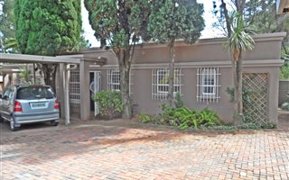 2 Bedroom Townhouse in Roodekrans