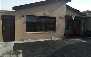 6 Bedroom House in Ottery