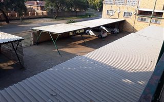 1 Bedroom Apartment in Vanderbijlpark SE