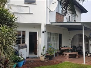 3 Bed Duplex in Bluff
