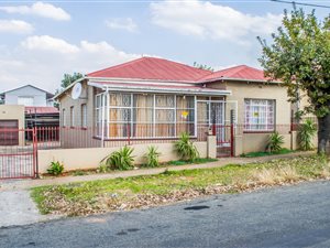 3 Bed House in Krugersdorp West