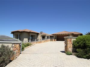 3 Bed House in Whale Rock Heights